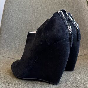 Nine West Lottie wedges size 7